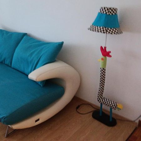 Arts Room Jasmina With Sea View Bikers And Pets Are Welcome 스타리그라드 파클레니차 외부 사진
