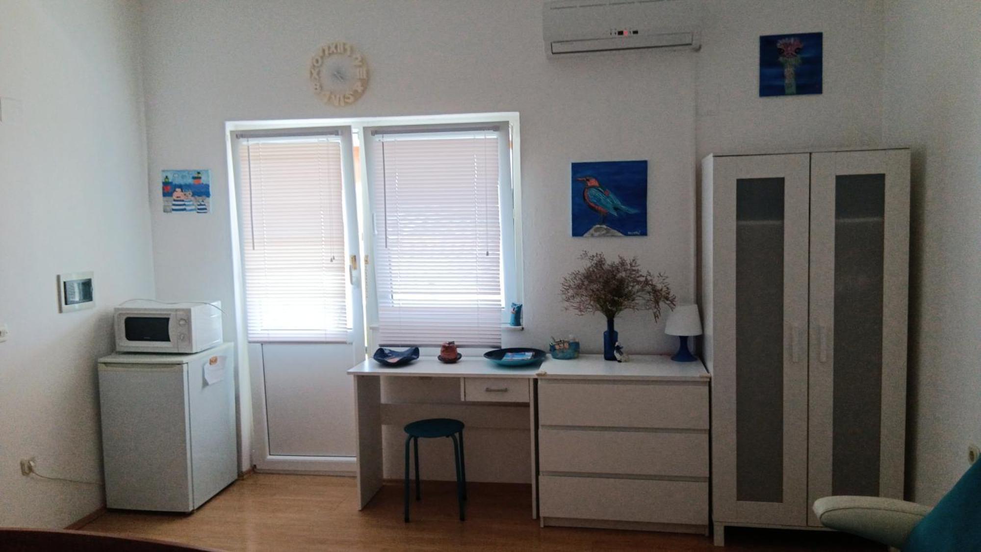 Arts Room Jasmina With Sea View Bikers And Pets Are Welcome 스타리그라드 파클레니차 외부 사진